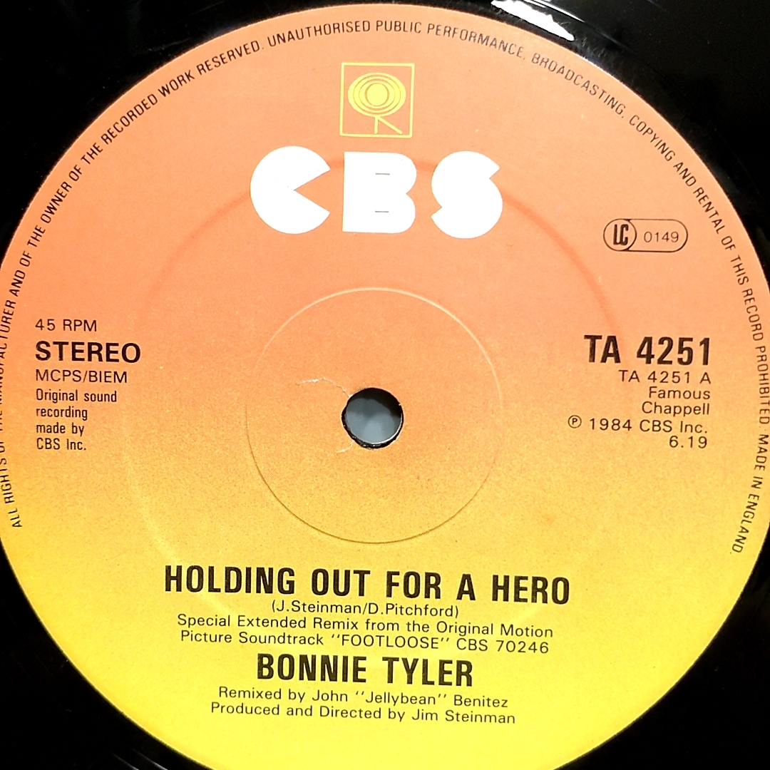12　Bonnie Tyler/Holding Out For A Hero/CBS TA 4251_画像3