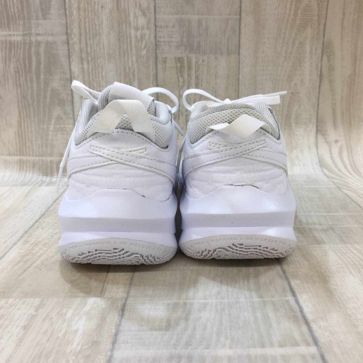 NZ450○NIKE TEAM HUSTLE○24○ホワイト CW6735-101 バスケット NZ450○NIKE TEAM HUSTLE○24○ホワイト CW6735-101 バスケット