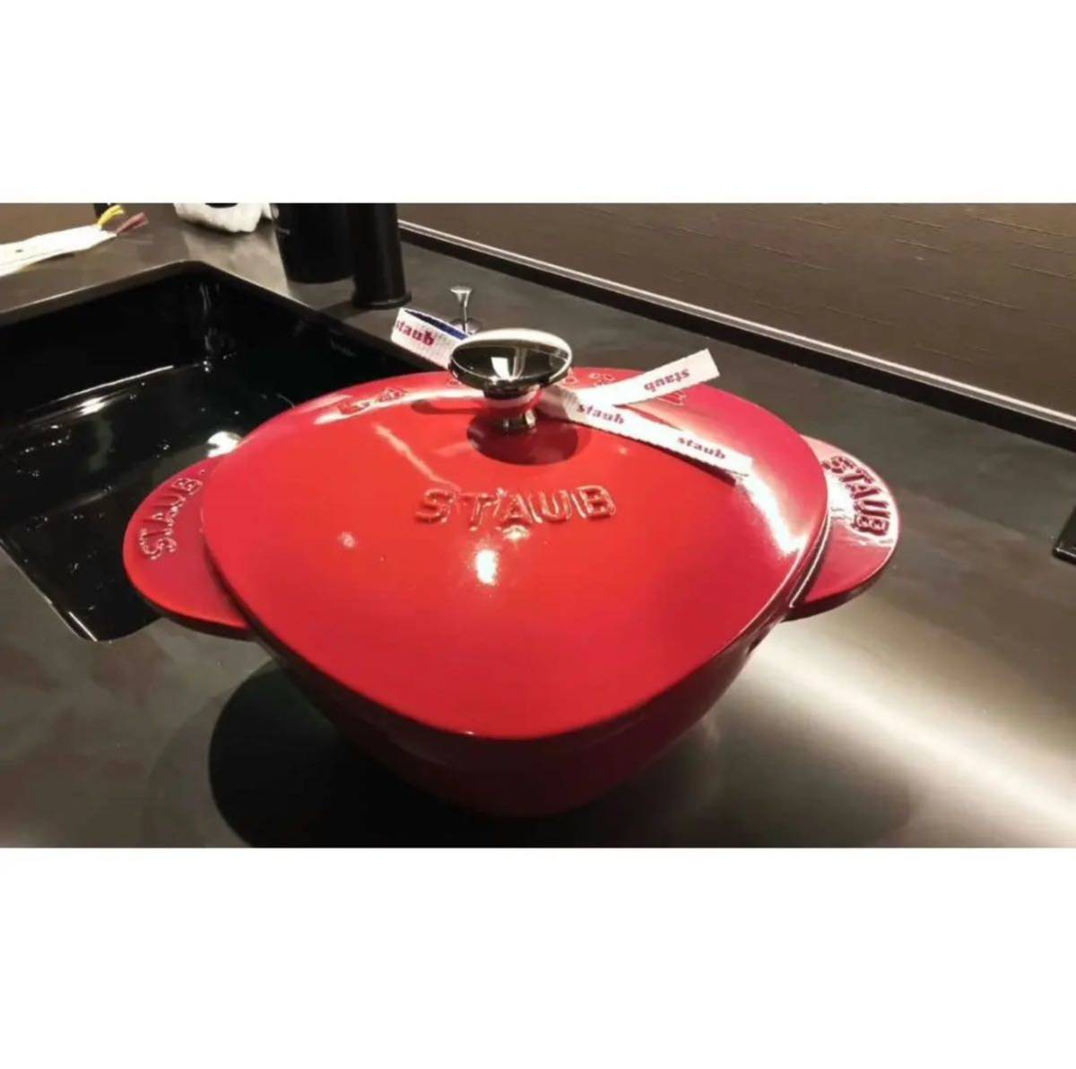 ストウブ Staub ハートココット チェリー 大人気 レア ストウブ Staub ハートココット チェリー 大人気 レア
