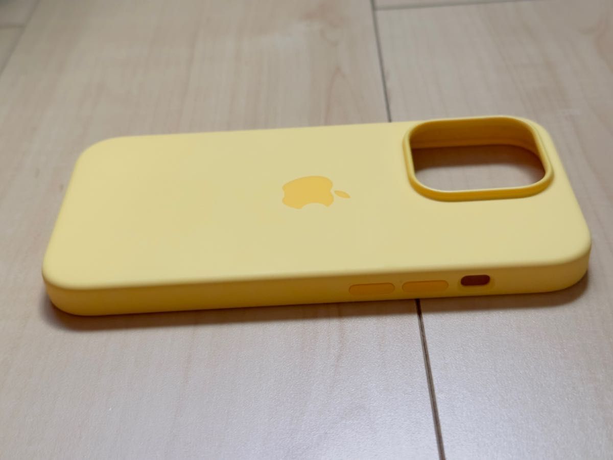 Apple MagSafe対応iPhone 14 Pro シリコーンケース - カナリアイエロー
