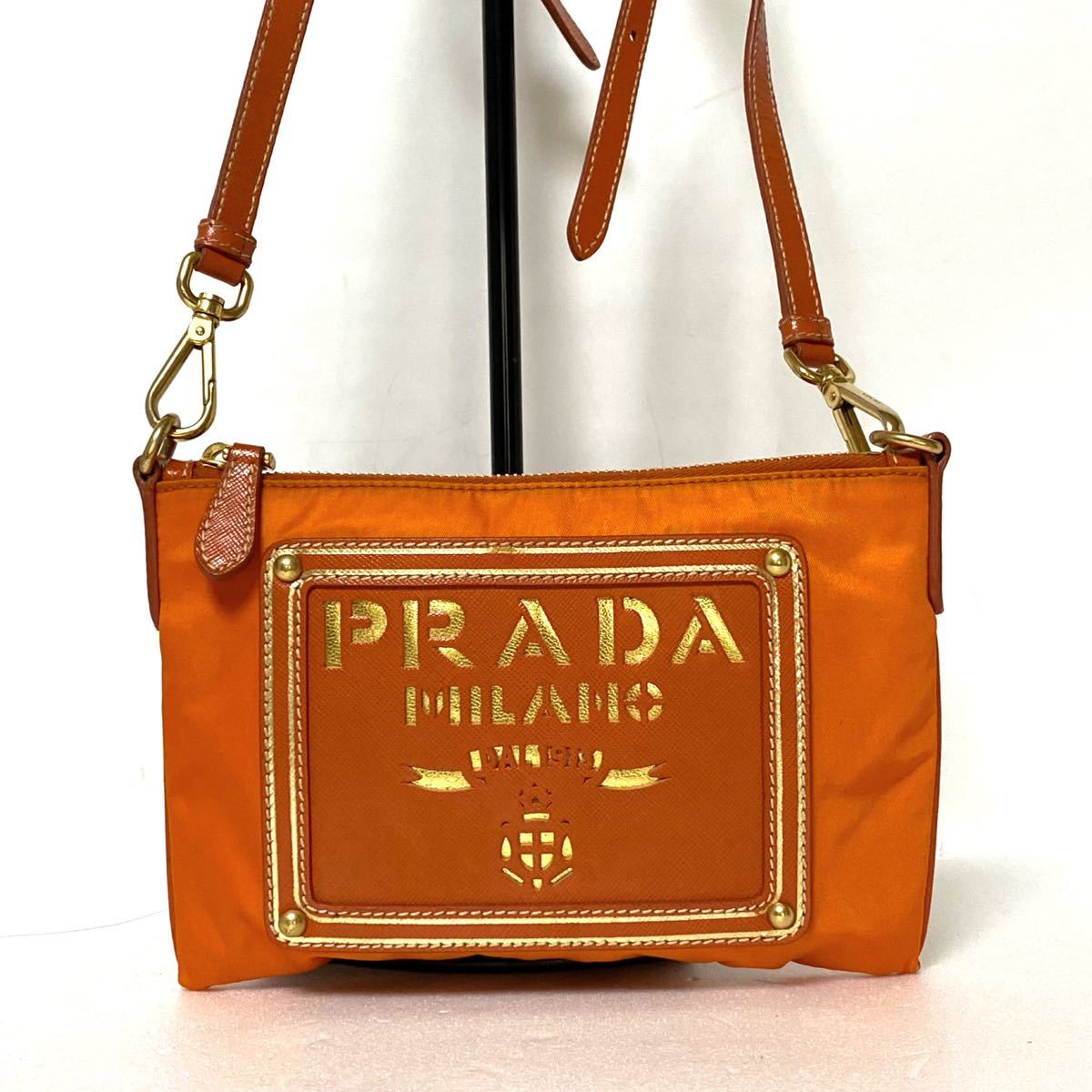 ずっと気になってた ギャランティ付 PRADA プラダ ショルダー