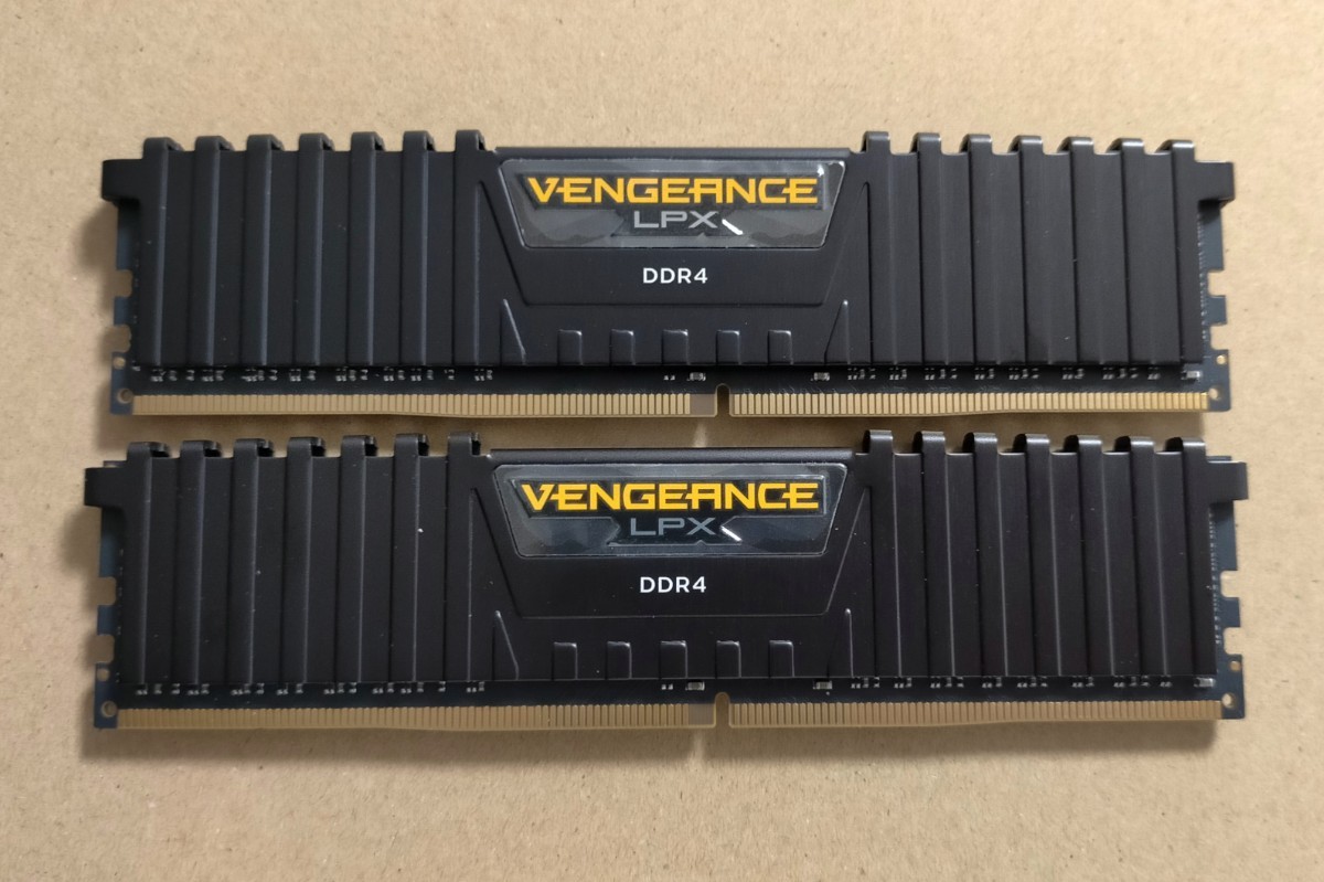 CORSAIR VENGEANCE LPX DDR4 3200MHz デスクトップPC用 メモリー 16GB