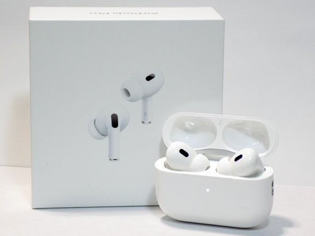 美品】Apple AirPods（第2世代）-