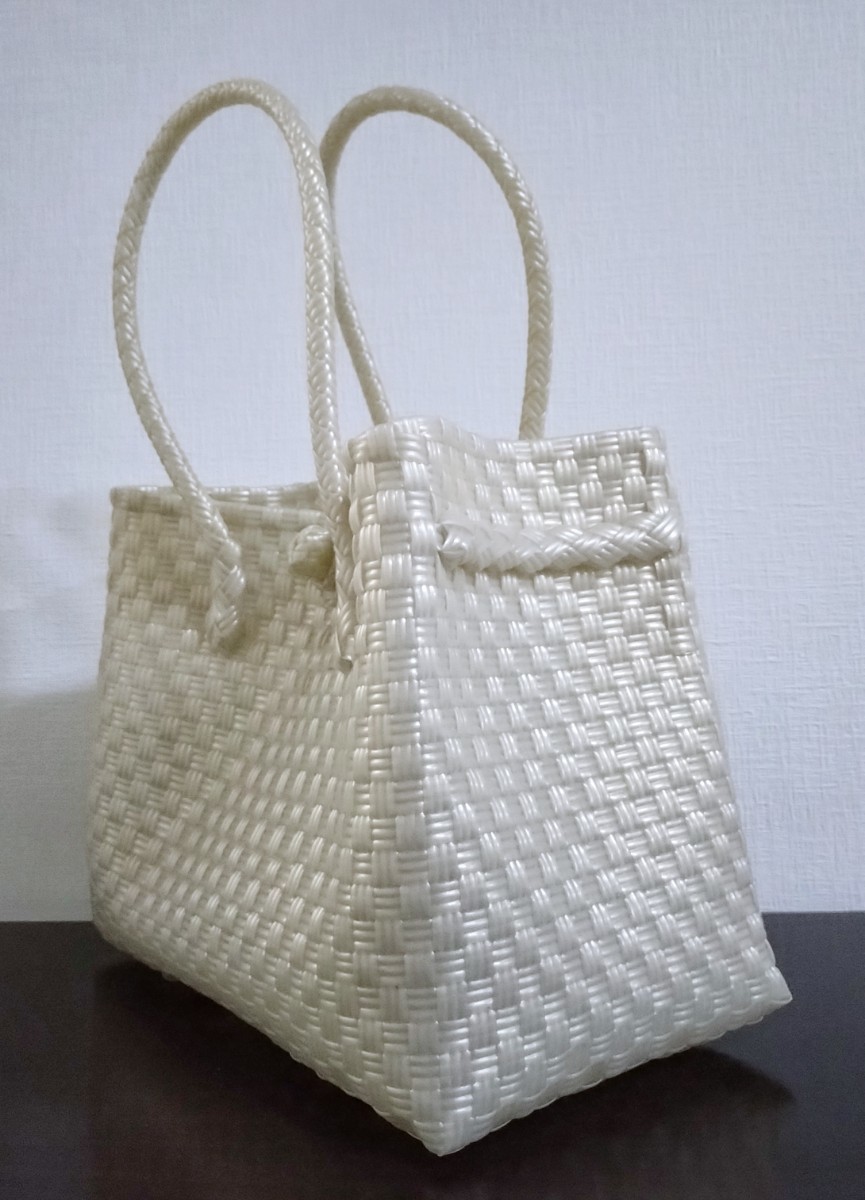  pra basket me LUKA do tote bag basket bag hand-knitted hand made light weight pearl color rare color 
