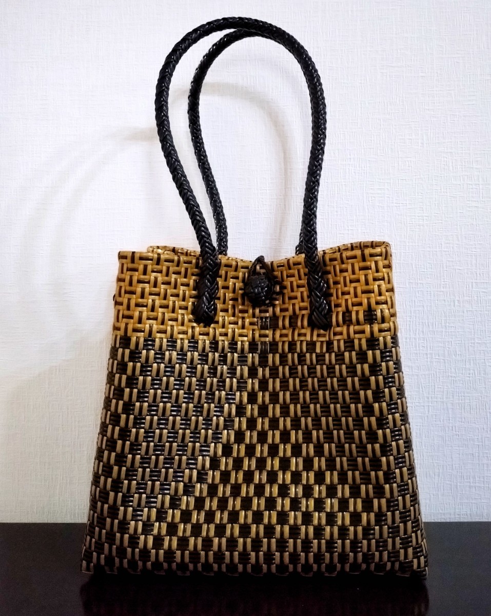  pra basket me LUKA do tote bag basket bag hand made light weight vinyl bag shoulder ..OK black Gold 