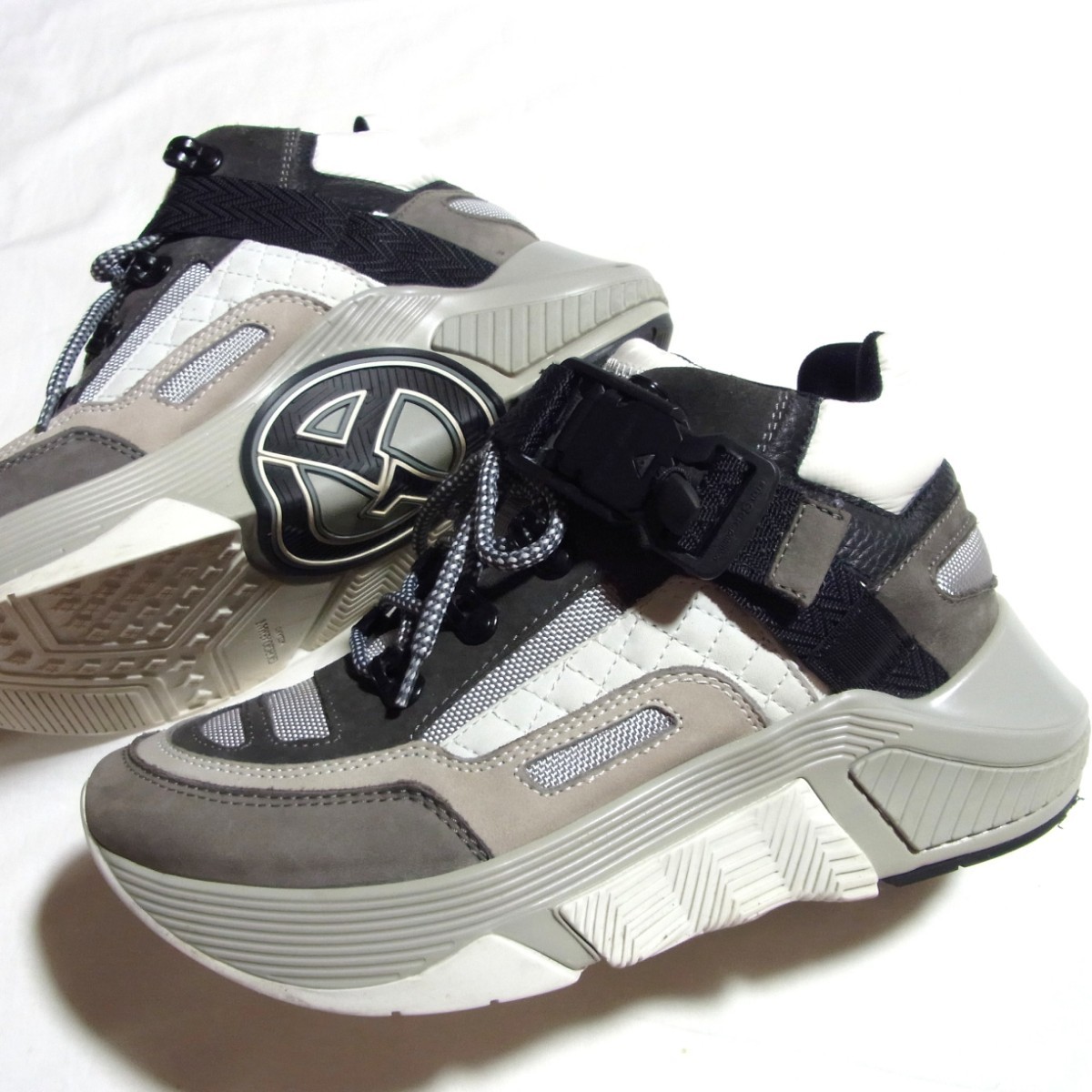 GIORGIO ARMANIjoru geo Armani leather dado sneakers UK6 X2X133 XM647