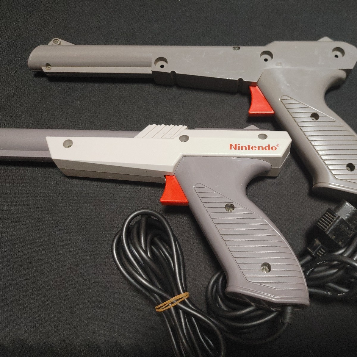 NES ZAPPER 2つ ザッパー 任天堂 ガンコン 光線銃 スプラ NES ZAPPER 2つ ザッパー 任天堂 ガンコン 光線銃 スプラ