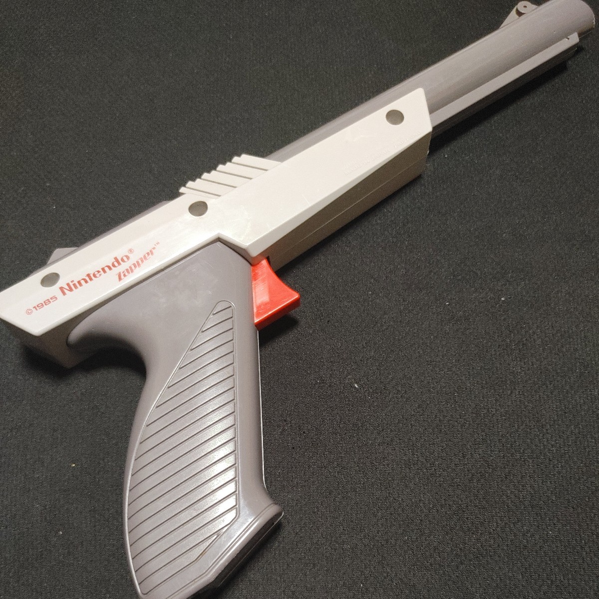 NES ZAPPER 2つ ザッパー 任天堂 ガンコン 光線銃 スプラ NES ZAPPER 2つ ザッパー 任天堂 ガンコン 光線銃 スプラ