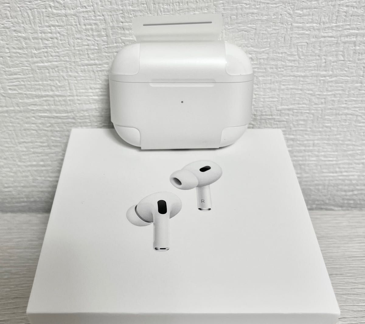 Apple AirPods Pro 第2世代　MQD83J/A メーカー保証2024/01/29まで残っています