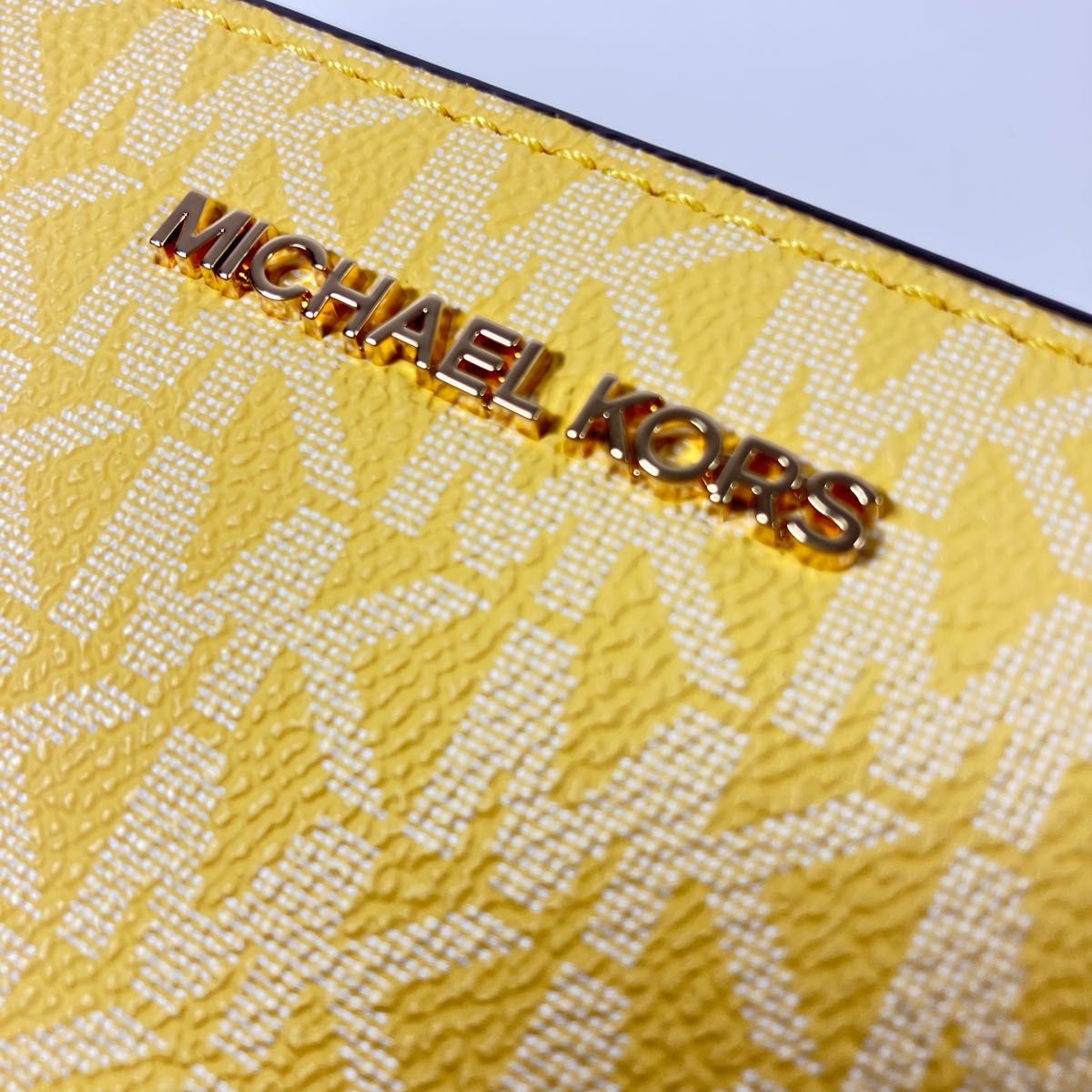 【新品】 MICHAEL KORS マイケルコース 折り財布 イエロー 黄色 二つ折り財布 財布