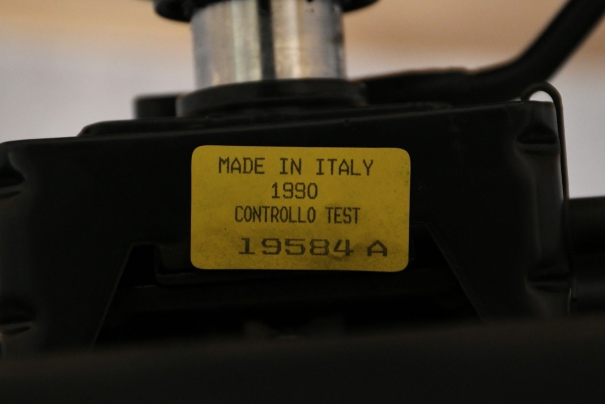 PB3IK28a イタリア製 エグゼクティブチェア 本革張り デスクチェア 事務椅子 ハイバック レザー ワークチェア 書斎椅子 ブラック 昇降椅子_画像10