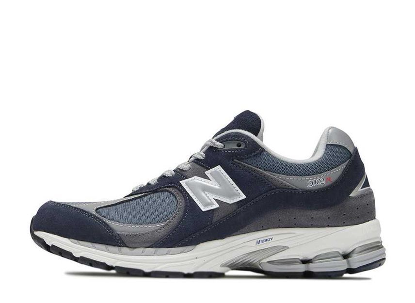 贅沢 New Balance 2002R 