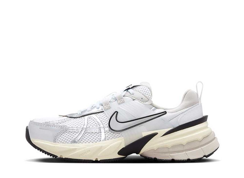 売り切り御免！】 Nike WMNS FD0736-100 24.5cm Silver