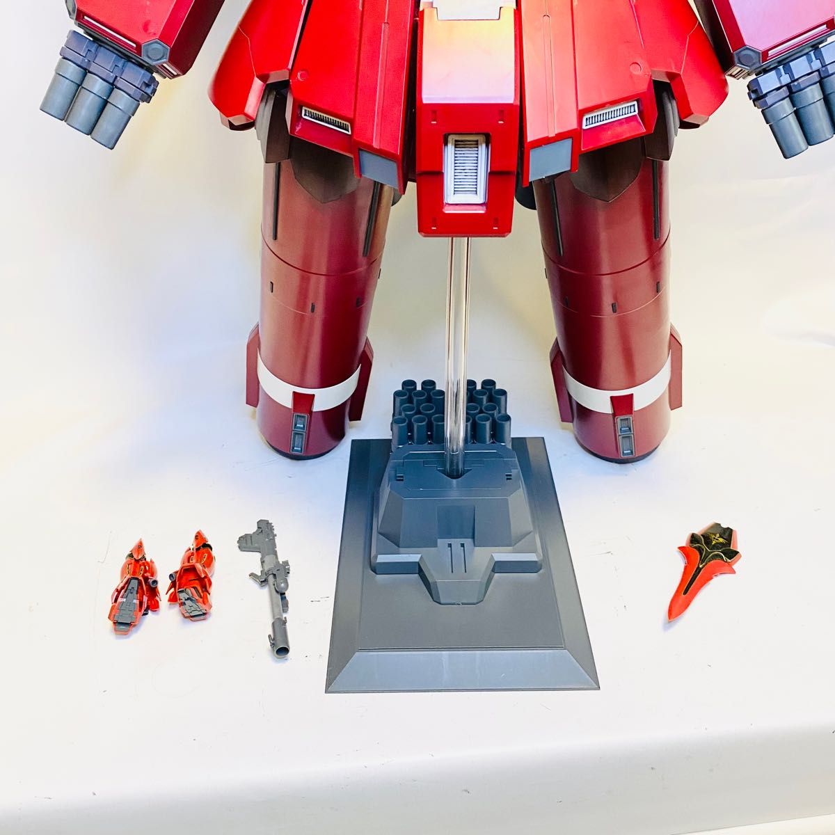 美品】ネオ・ジオング 組立済 HG UC 1/144 NZ-999 プラモデル 美品】ネオ・ジオング 組立済 HG UC 1/144 NZ-999 プラモデル