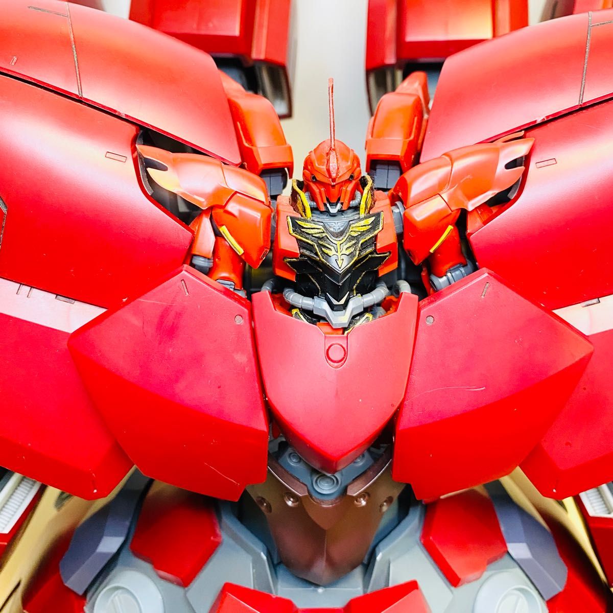 美品】ネオ・ジオング 組立済 HG UC 1/144 NZ-999 プラモデル 美品】ネオ・ジオング 組立済 HG UC 1/144 NZ-999 プラモデル