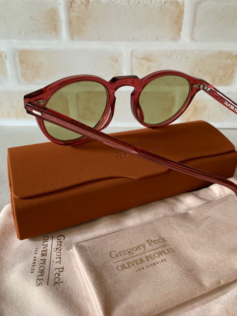 オリバーピープルズ OLIVER PEOPLES 調光サングラス Gregory Peck Sun