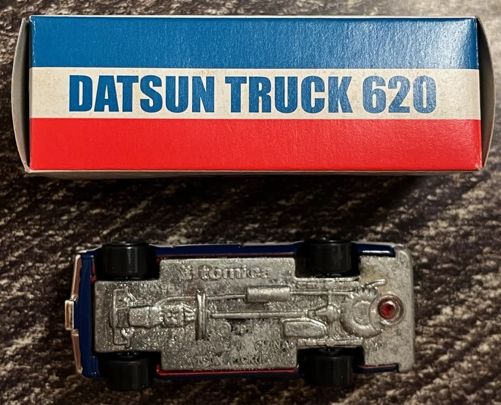 ●トミカ//DATSUN TRUCK 620/DATSUN GENUINE PARTS/ダットサン トラック/極上車の画像3