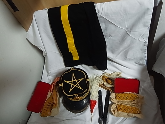 優良古物 日本軍 日本陸軍 制服 佐官用? 大礼服 上下服・帽子(飾り