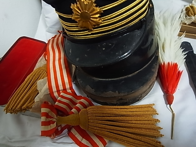 優良古物 日本軍 日本陸軍 制服 佐官用? 大礼服 上下服・帽子(飾り