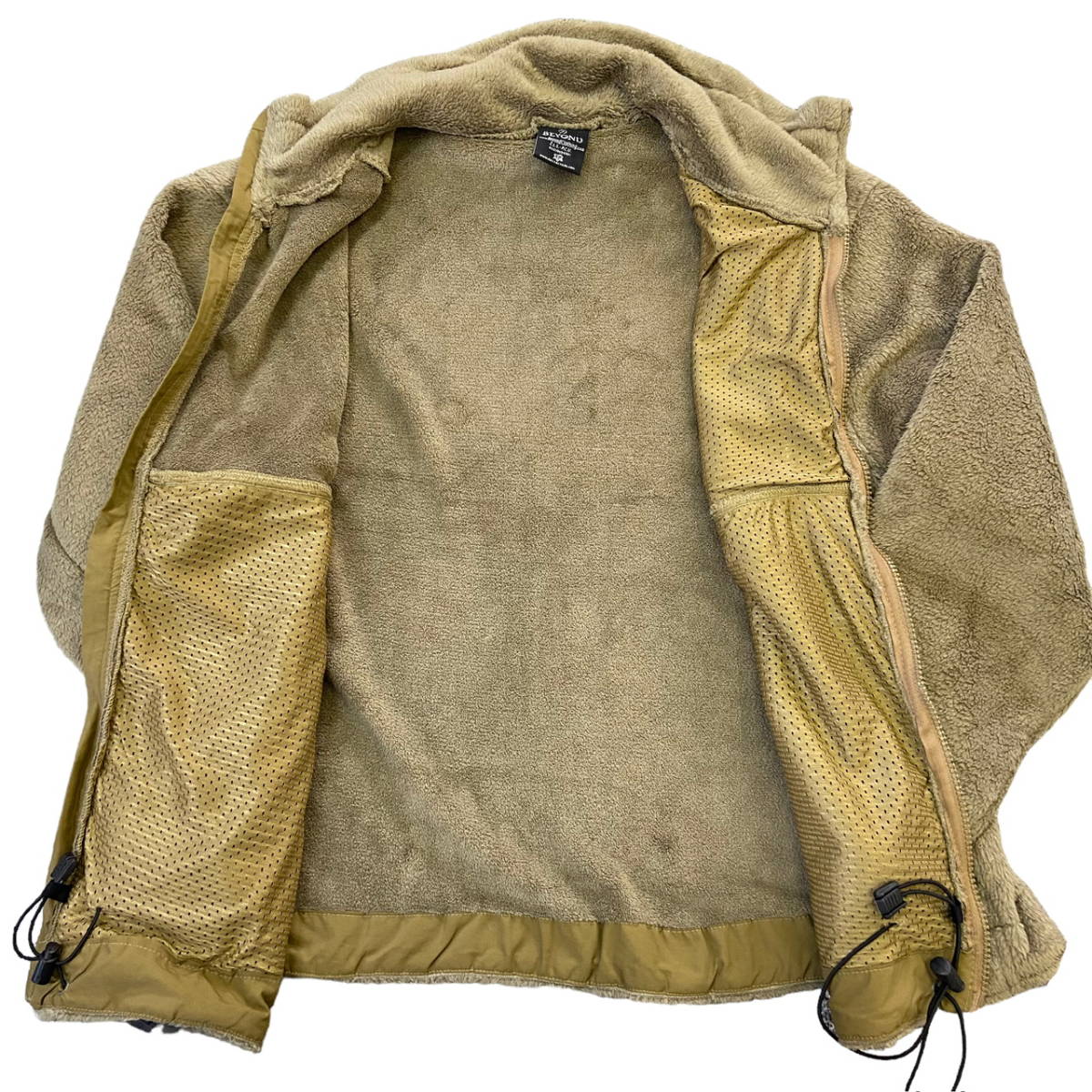 米軍 BEYOND CLOTHING PCU Level3 Malamute フリース ジャケット 米軍 BEYOND CLOTHING PCU Level3 Malamute フリース ジャケット