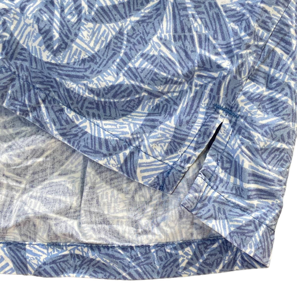 Columbia HERSHEY'S 半袖 ボタンシャツ M ブルー 総柄 シャツ ボックス型 ハーシーズ 刺繍 コロンビア ハワイアン アロハシャツ_画像7
