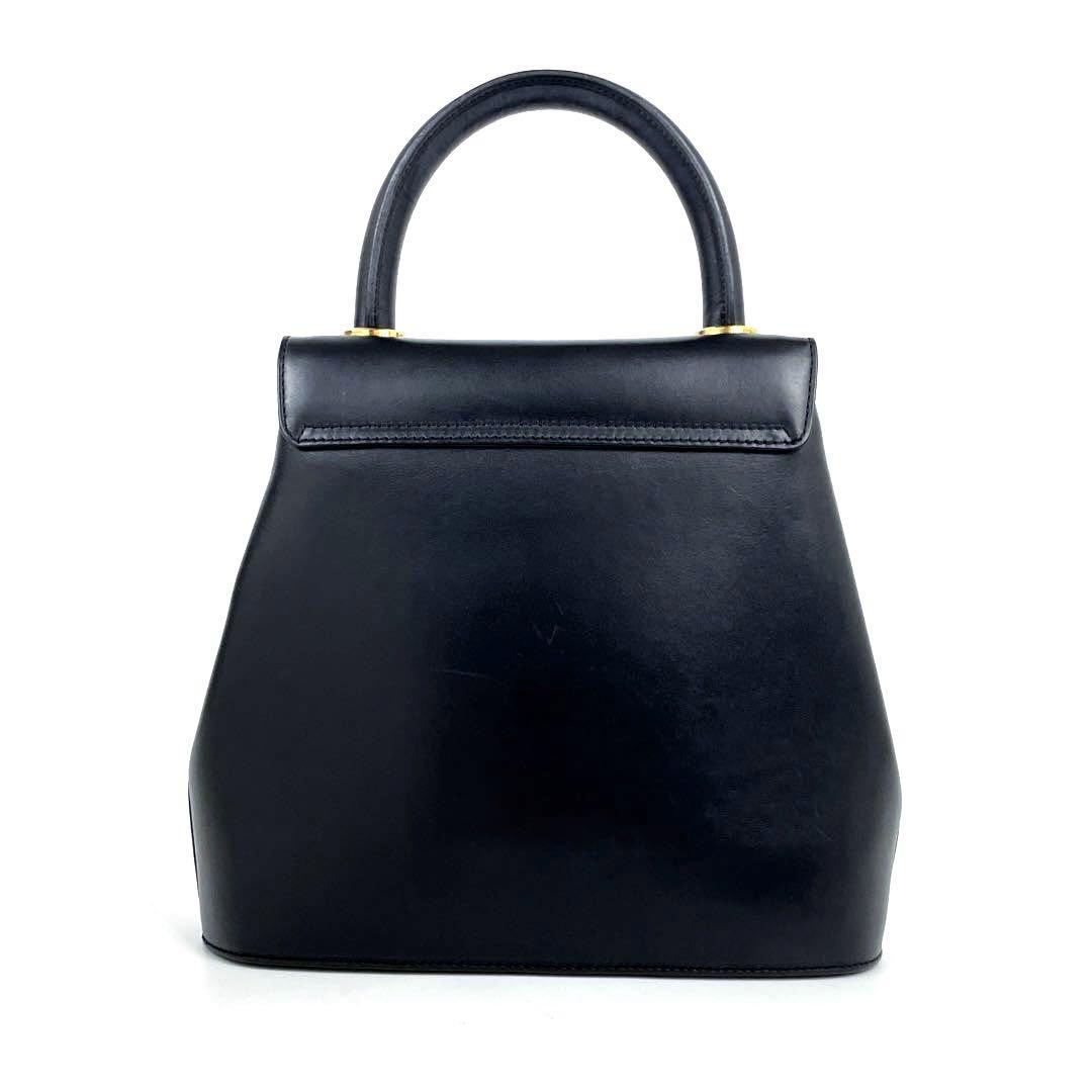 美品】Salvatore Ferragamo サルヴァトーレフェラガモ 美品】Salvatore Ferragamo サルヴァトーレフェラガモ