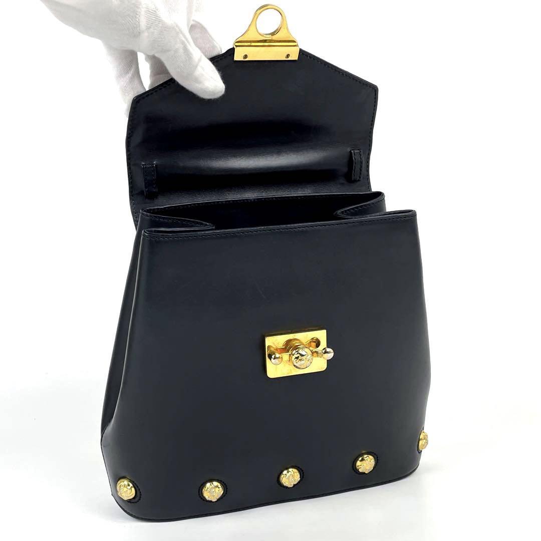 美品】Salvatore Ferragamo サルヴァトーレフェラガモ 美品】Salvatore Ferragamo サルヴァトーレフェラガモ