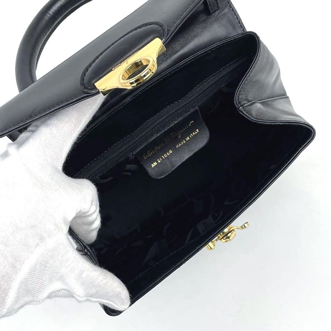 Yahoo!オークション - 【美品】Salvatore Ferragamo サルヴァト