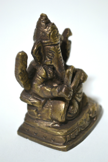 新品 ヒンドゥー教神様 ガネーシャ 真鍮製 仏像 お守り 神様 オブジェ 彫刻 置物 民芸品 インド製 アジアン エスニック 民族 未使用 即決の画像4