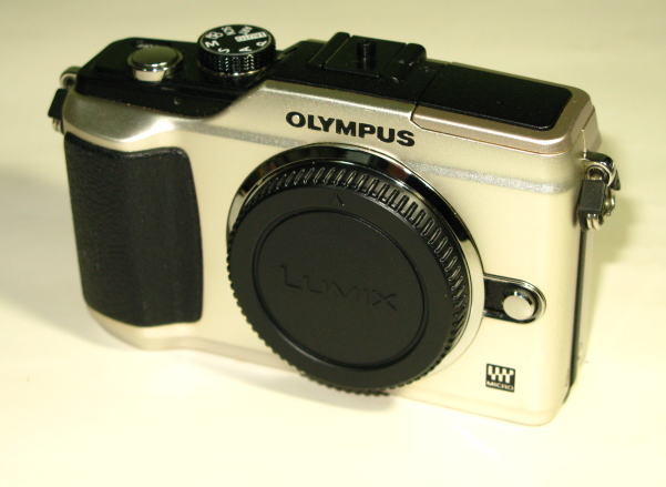 直営店に限定 オリンパス OLYMPUS E-PL2 シャンパンゴールド オールド