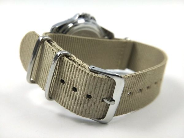 ナイロン製ミリタリーストラップ natoタイプ 布ベルト 腕時計 ベージュ 24mmの画像1