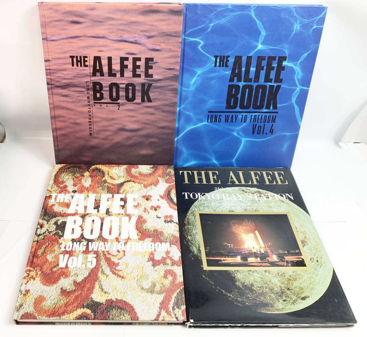 現状品 THE ALFEE BOOK Vol.2/4/5 24th Summer 2005 TOKYO BAY-STATION 4冊セット ザ・アルフィー 9-10_画像1