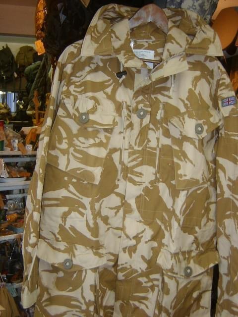 2022年最新入荷 イギリス軍放出品 ウインドプルーフパーカー未使用品