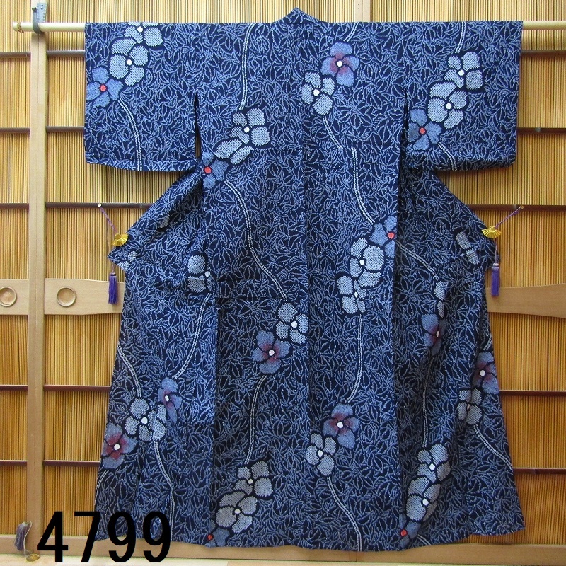 TA-4799　有松　絞り浴衣　濃紺　スッキリ花柄