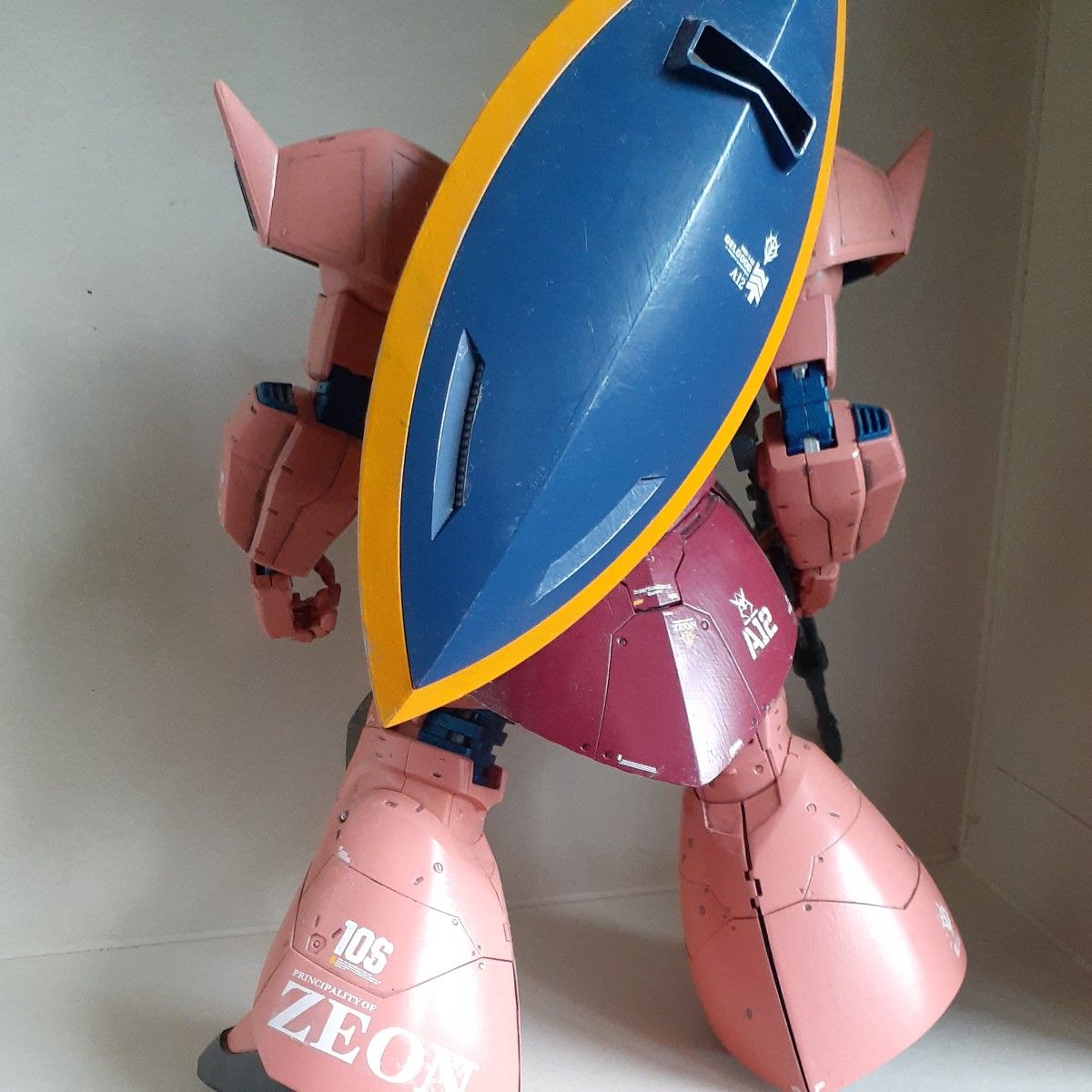 MG 1/100 シャア専用ゲルググVer2 0 全塗装完成品|Yahoo!フリマ MG 1/100 シャア専用ゲルググVer2 0 全塗装完成品|Yahoo!フリマ