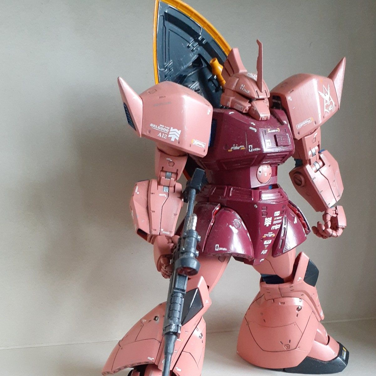 MG 1/100 シャア専用ゲルググVer2.0 全塗装完成品
