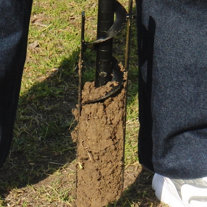  excavation spade drill . strike . hole gardening .. gardening garden tree seedling .. kitchen garden fertilizer excavation 