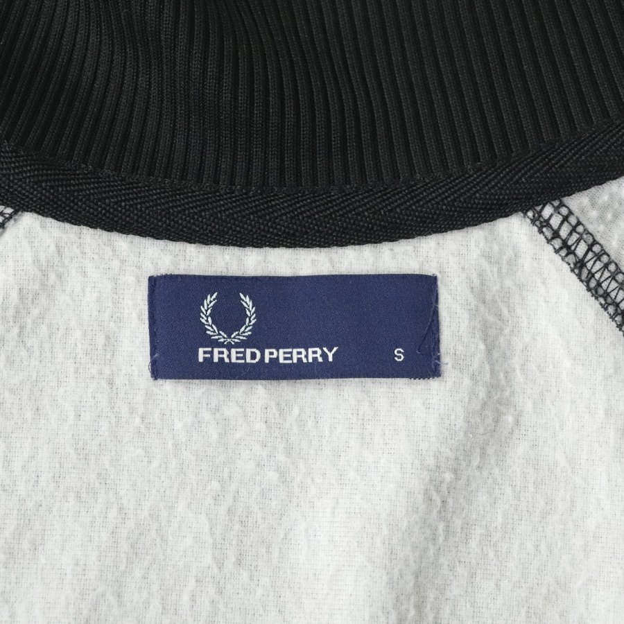 定価￥17,600- 美品 ポルトガル製 FRED PERRY フレッドペリー 市松模様