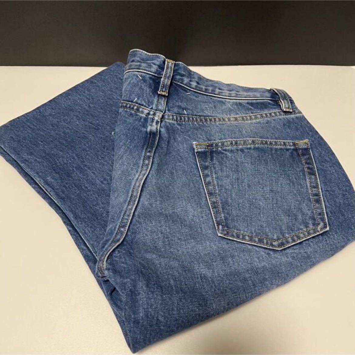 新品 Maison Margiela メゾンマルジェラ ストレート ジーンズ 新品 Maison Margiela メゾンマルジェラ ストレート ジーンズ