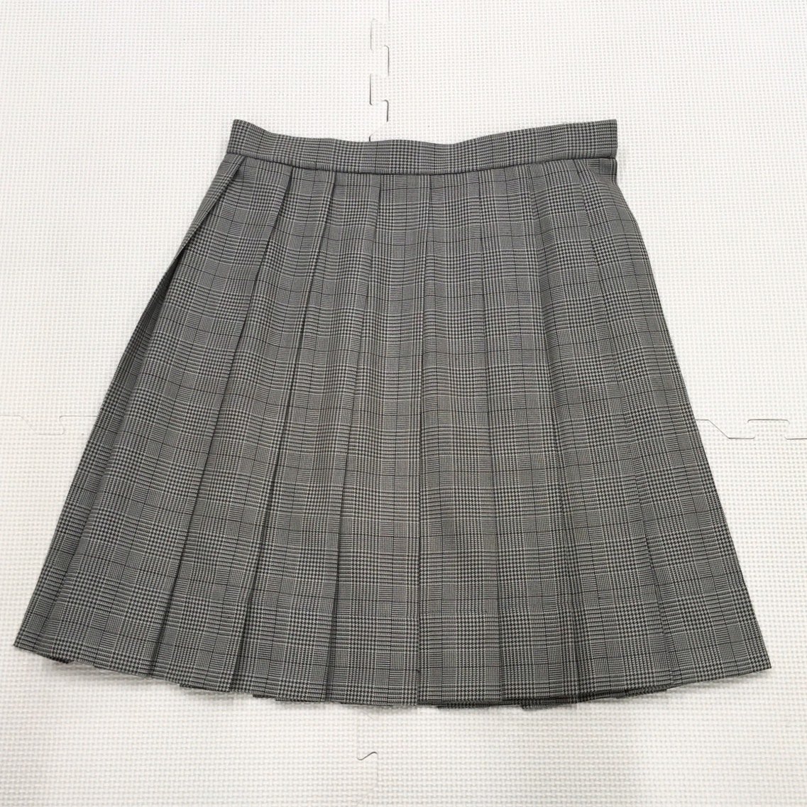 A52/(中古) 栃木県 宇都宮市立陽西中学校 女子制服2点 /M/W63/丈49/16本/長袖ブラウス/冬スカート/TOMBOW Primary/グレンチェック柄/学生服_画像2