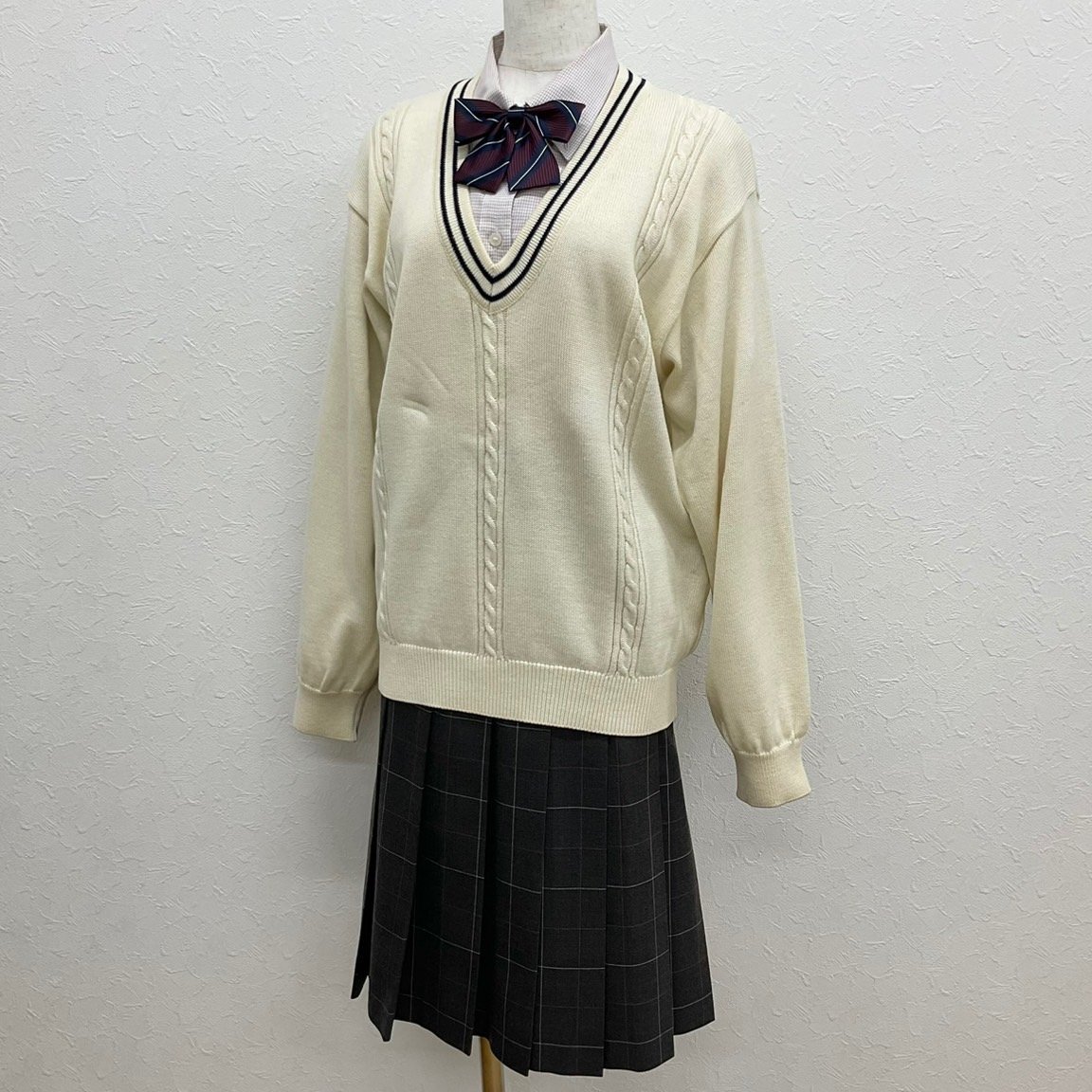UT426-1(中古) 福島県 修明高校 8点セット /指定品/175A/L/LL UT426-1(中古) 福島県 修明高校 8点セット /指定品/175A/L/LL