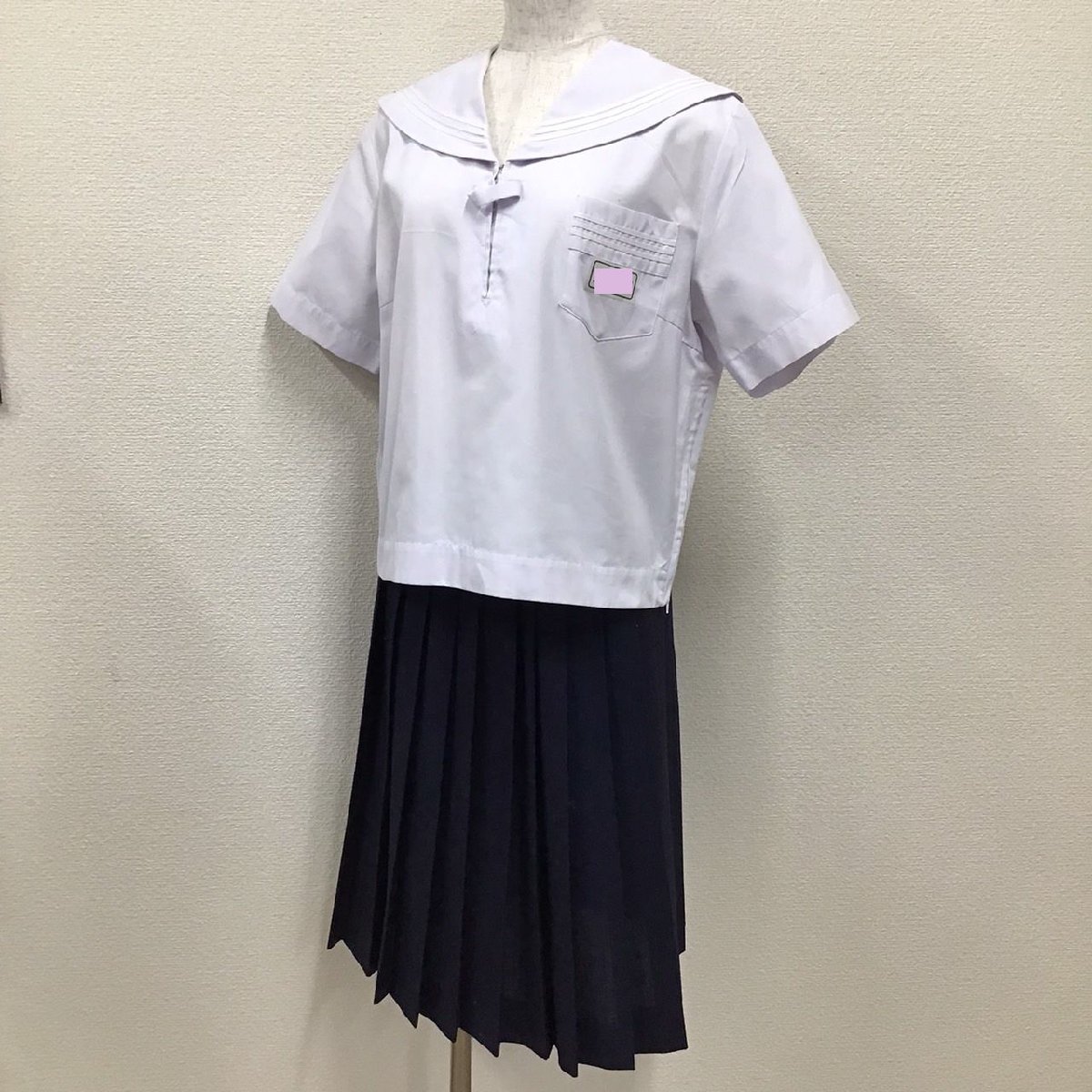 O5(中古)兵庫方面 女子制服2点 /L/W66/丈60/28本/セーラー/夏スカート/衣/KANKO/半袖/夏用/夏服/白3本/中学校/高校/女子学生/制服/学生服_画像1