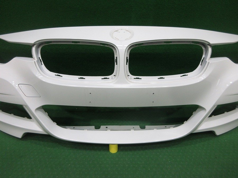 良品☆ BMW 3シリーズ F30/F31 Mスポーツ 純正 フロントバンパー 5111
