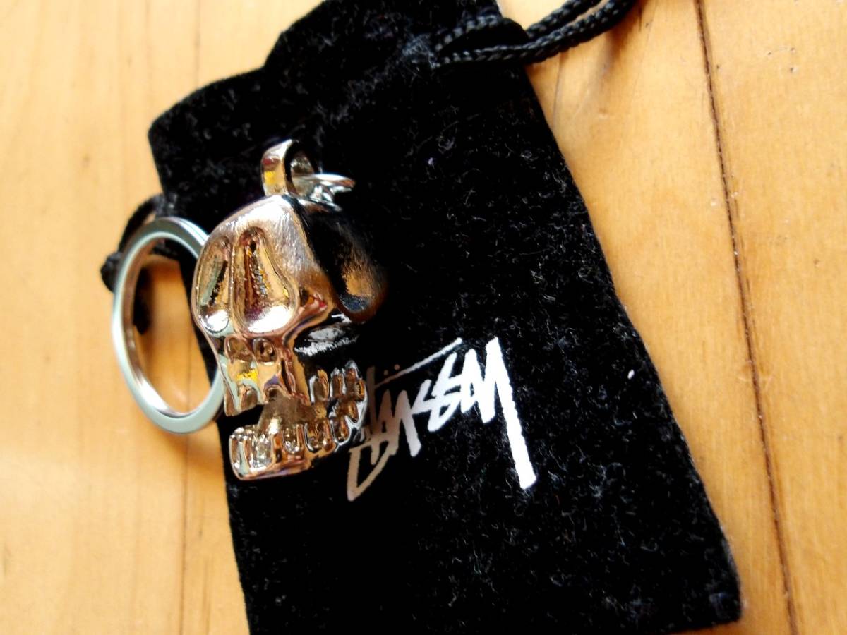 新品 STUSSY SKULL METAL KEY HOLDER ステューシー スカル