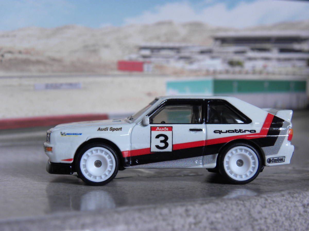 即決☆☆ルース '84 AUDI SPORT QUATTRO アウディ クアトロ　メタルシャーシ、リアルライダー ホットウィール Hot Wheels　定形外発送可☆_画像4