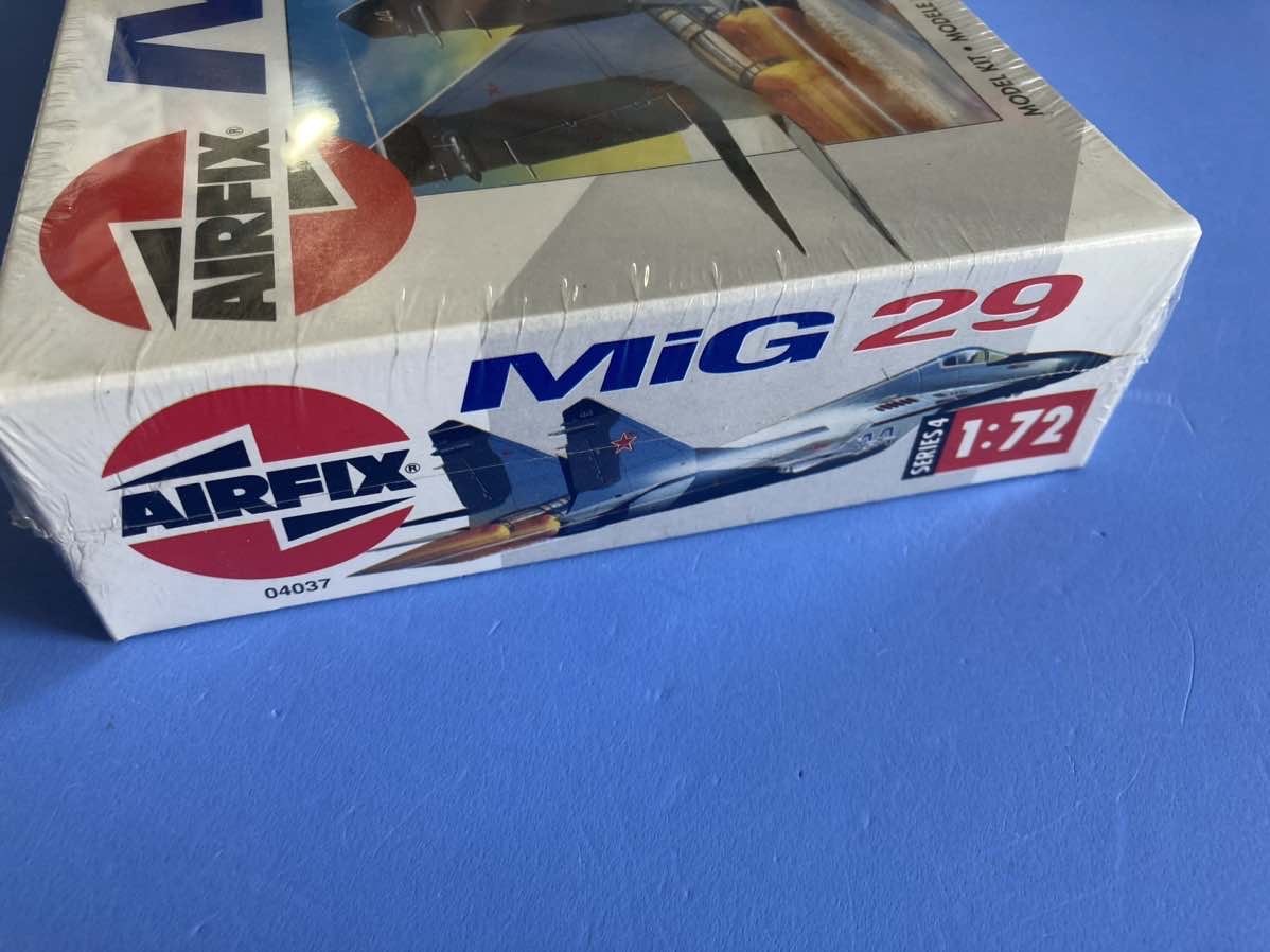 ミグ　MiG-29 フルクラム　 1/72 エアフィックス %AFX_画像2