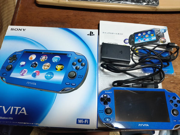 ●レア PS Vita PSVita Wi-Fiモデル PCH-1000ZA04 サファイア・ブルー 本体 サファイア ブルー 2●_画像1