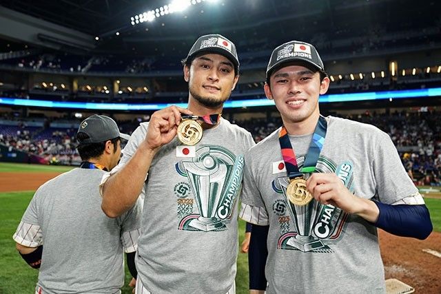 WBC 2023 侍ジャパン 優勝記念キャップ グレー サイズ調整タイプ ＋ LEGENDS製 TシャツUS Lサイズ