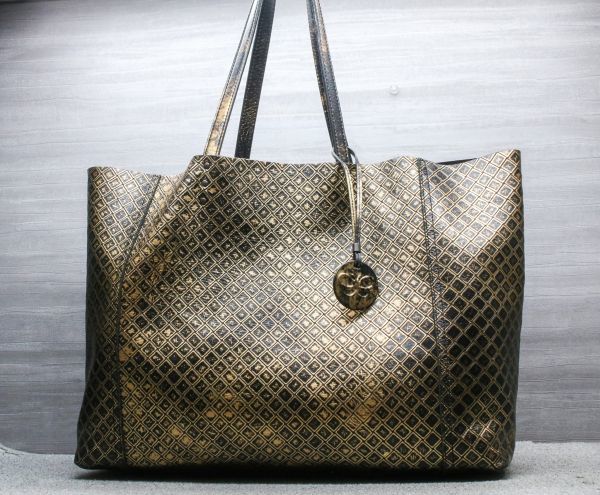 美品 ボッテガ ヴェネタ トートバッグ イントレッチオミラージュ ゴールド ブラック レザー BOTTEGA VANETA_画像1