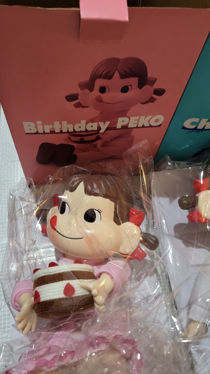 ペコちゃん 人形 セット シェフ デニム バースデー ドレス 不二家 未使用 保管品 - ペコちゃん ペコちゃん 人形 セット シェフ デニム バースデー ドレス 不二家 未使用 保管品 - ペコちゃん